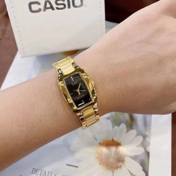 MONTRE | Casio Stainless Steel Strap Gold Black