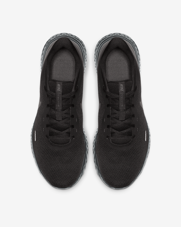 CHAUSSURE | NIKE Revolution 5 all black