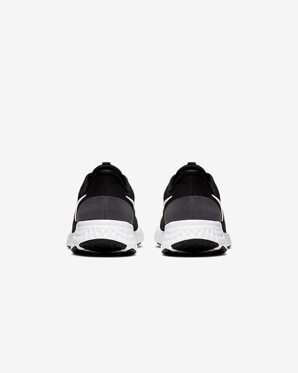 CHAUSSURE | NIKE Revolution 5